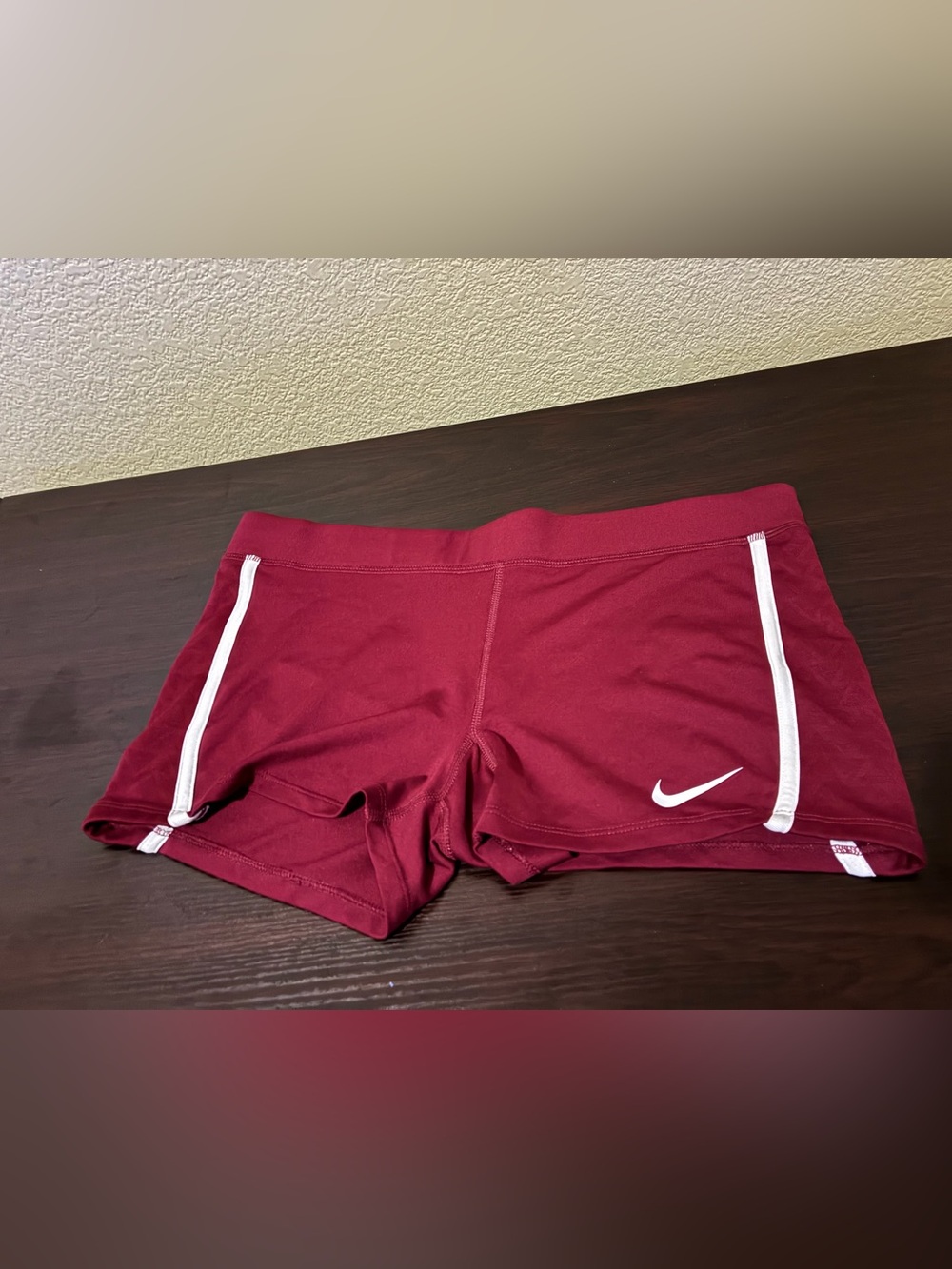 Nike Women’s Dri-FIT Pro Volleyball Shorts Maroon Burgundy Size M
